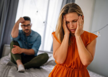 Nietypowe objawy zdrady – zmiany w zachowaniu partnera